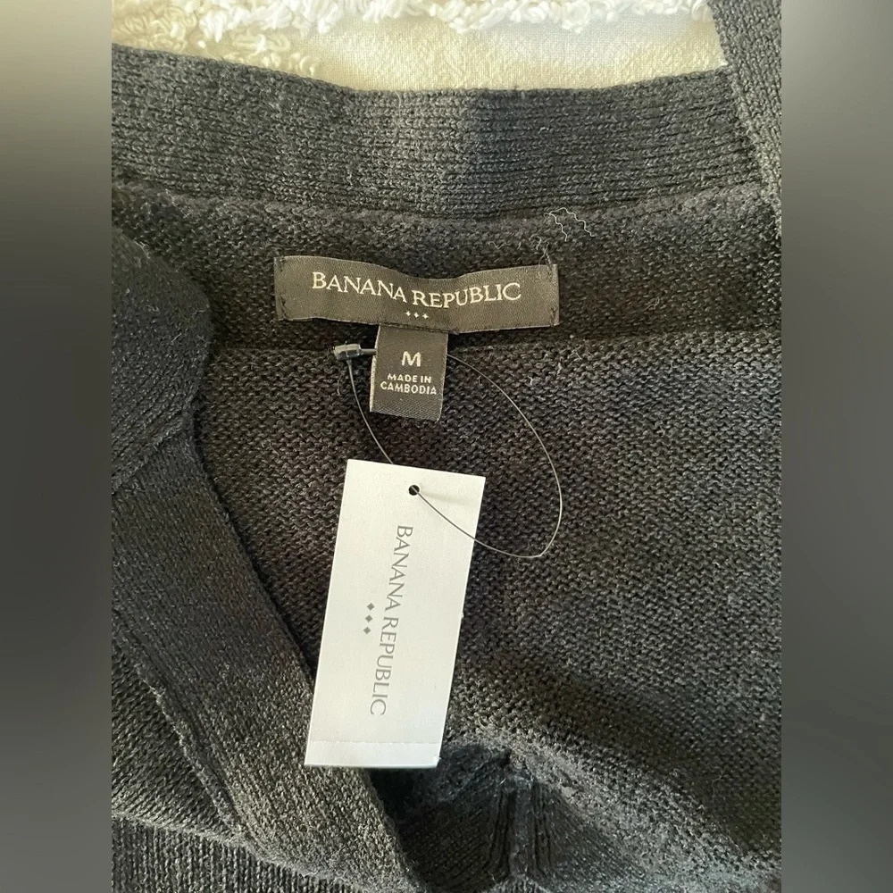 Banana Republic Wide-Trim Sweater Tank - Picture 4 of 9